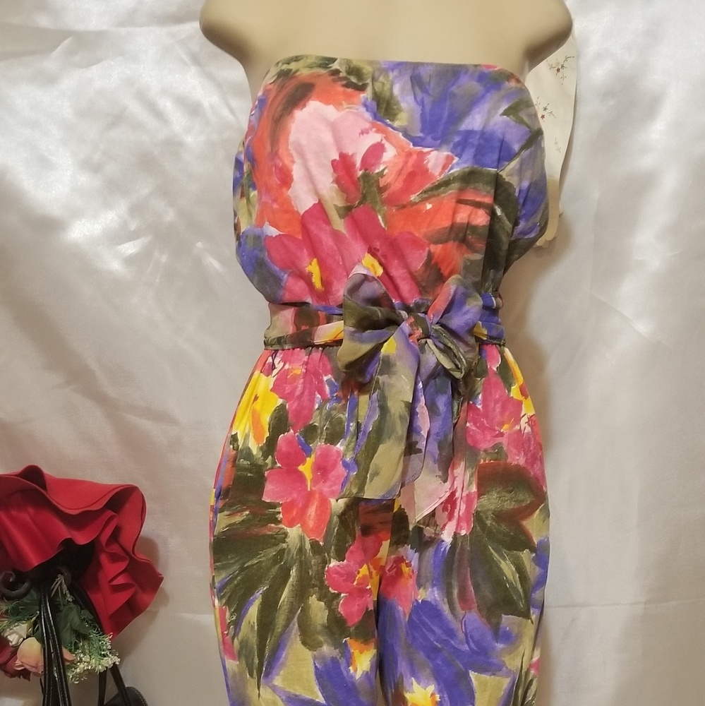 Vtg~Summer Tropical Flower on the Island's~Dotti